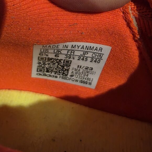 Mens Size 6.5 W7.5- Adidas x Crazyfast League Indoor Unisex Soccer Shoes  IF0704 - Picture 10 of 10